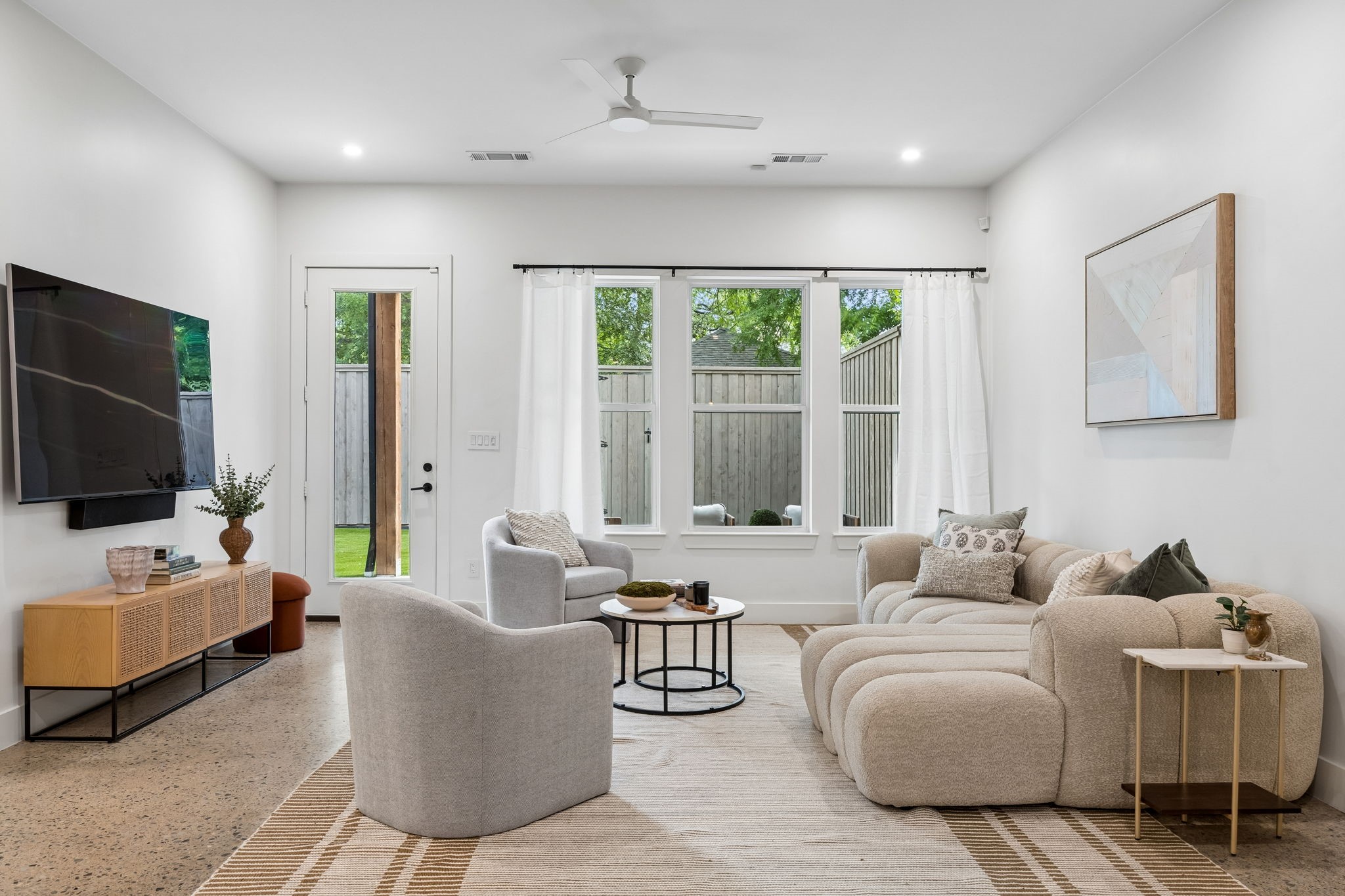5104 Vandelia Street Dallas TX 75235