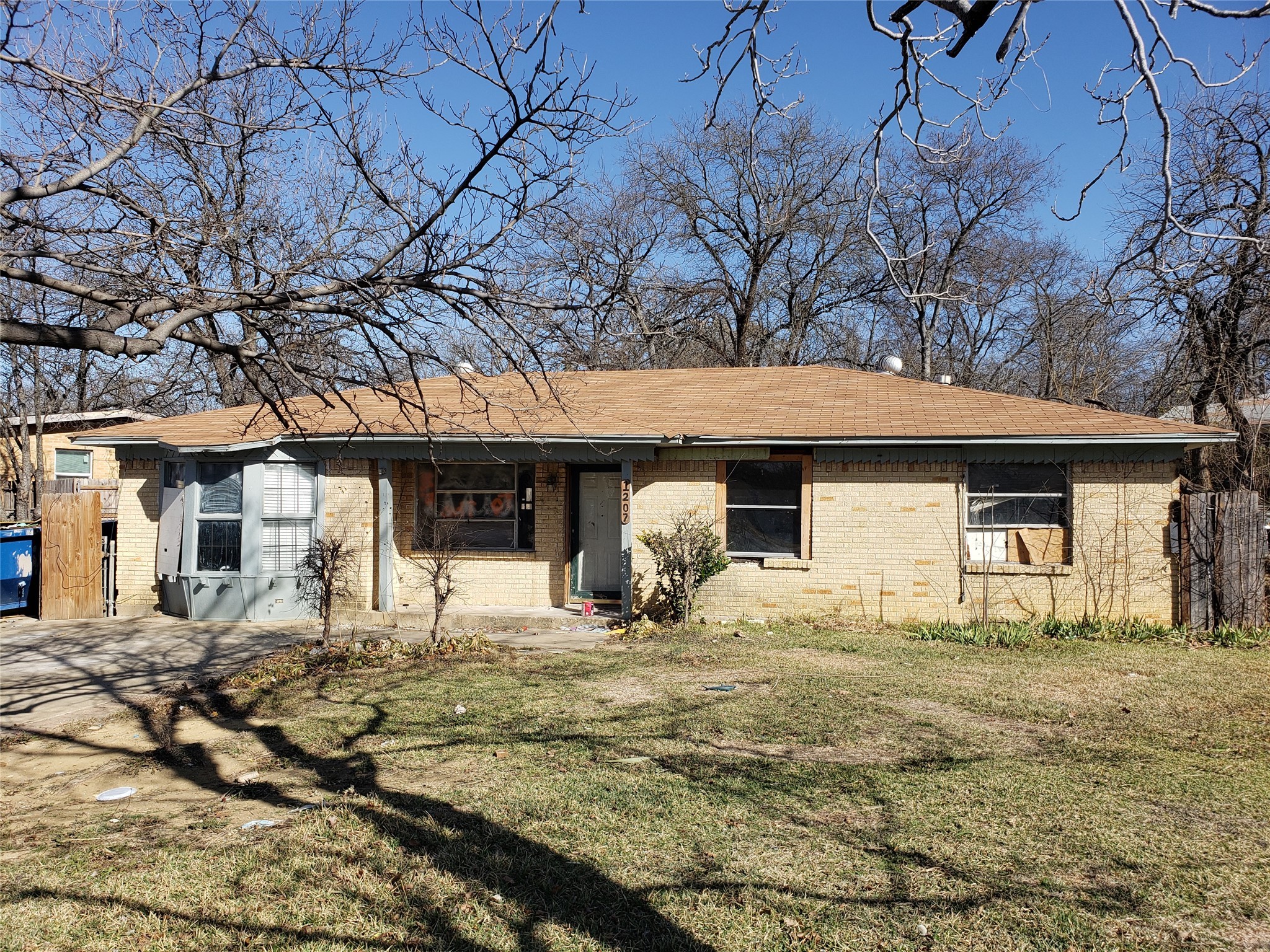 1207 Highland Drive Arlington TX 76010