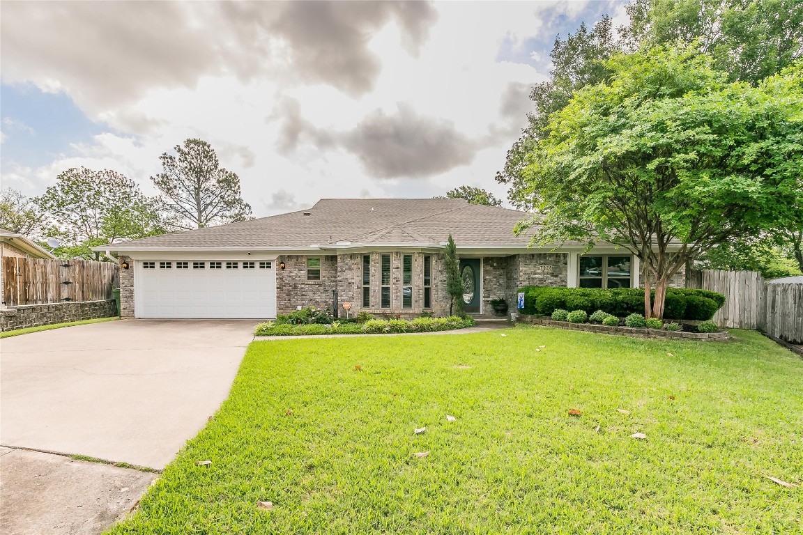 7028 Oakfield Corner Court North Richland Hills TX 76182