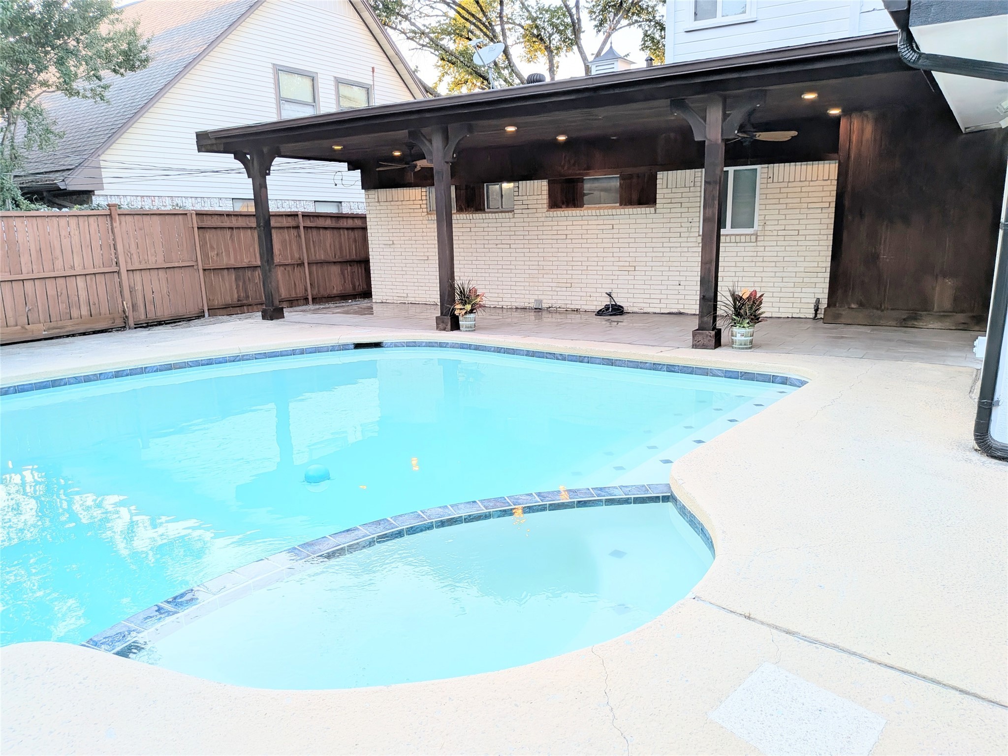 202 Merribrook Trail Duncanville TX 75116