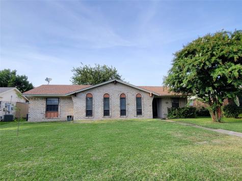 1825 Crockett Street Garland TX 75042