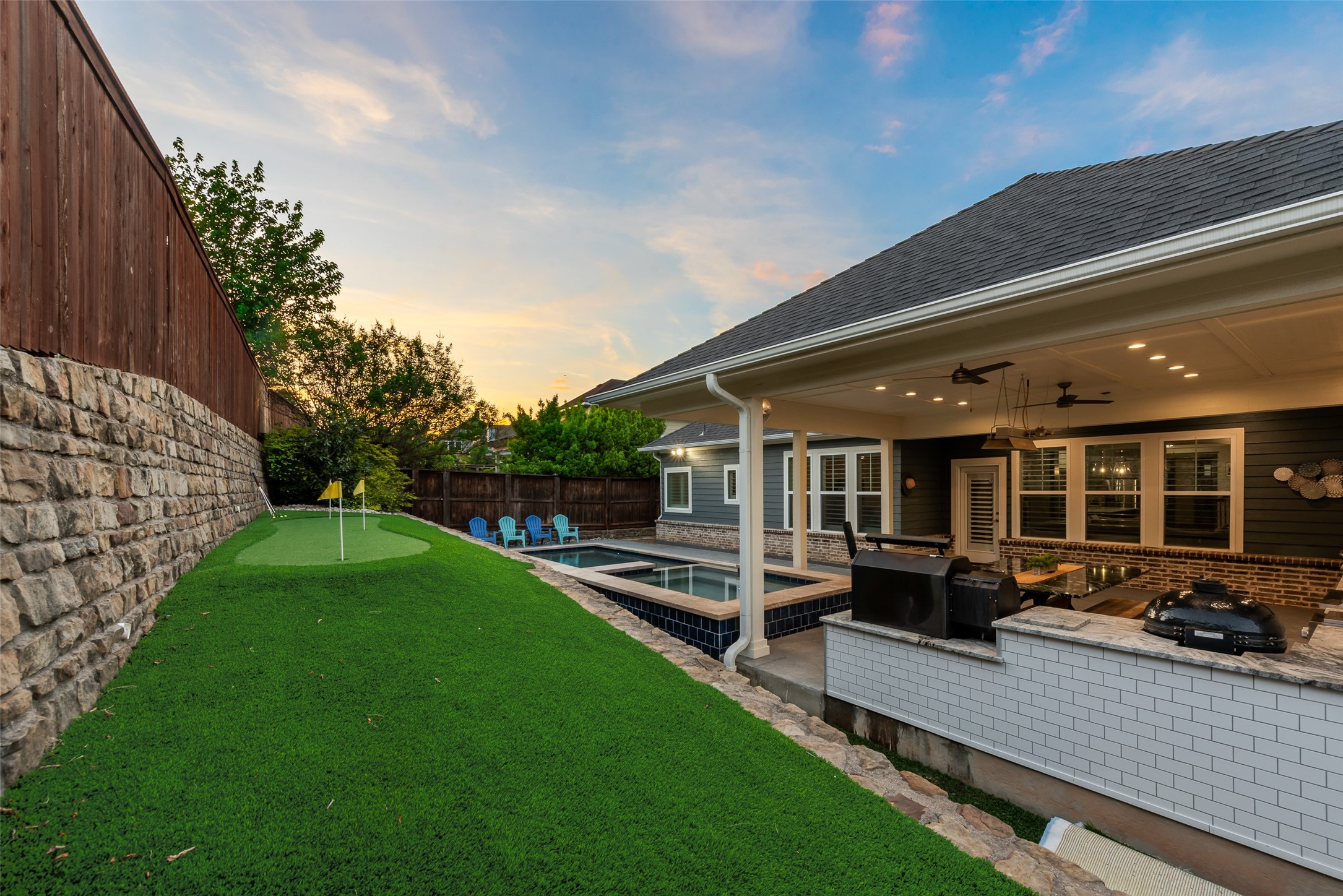 950 Mistletoe Drive Lantana TX 76226