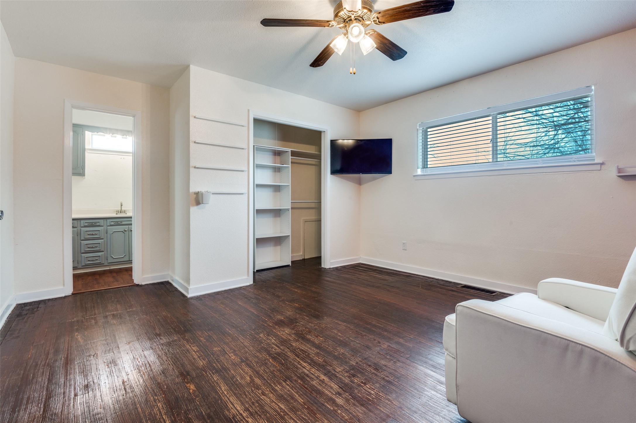 108 N Baker Street Ferris TX 75125