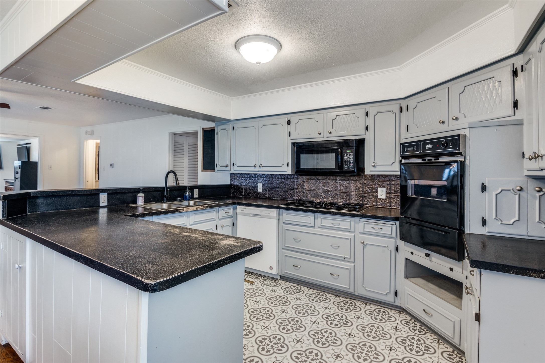 108 N Baker Street Ferris TX 75125
