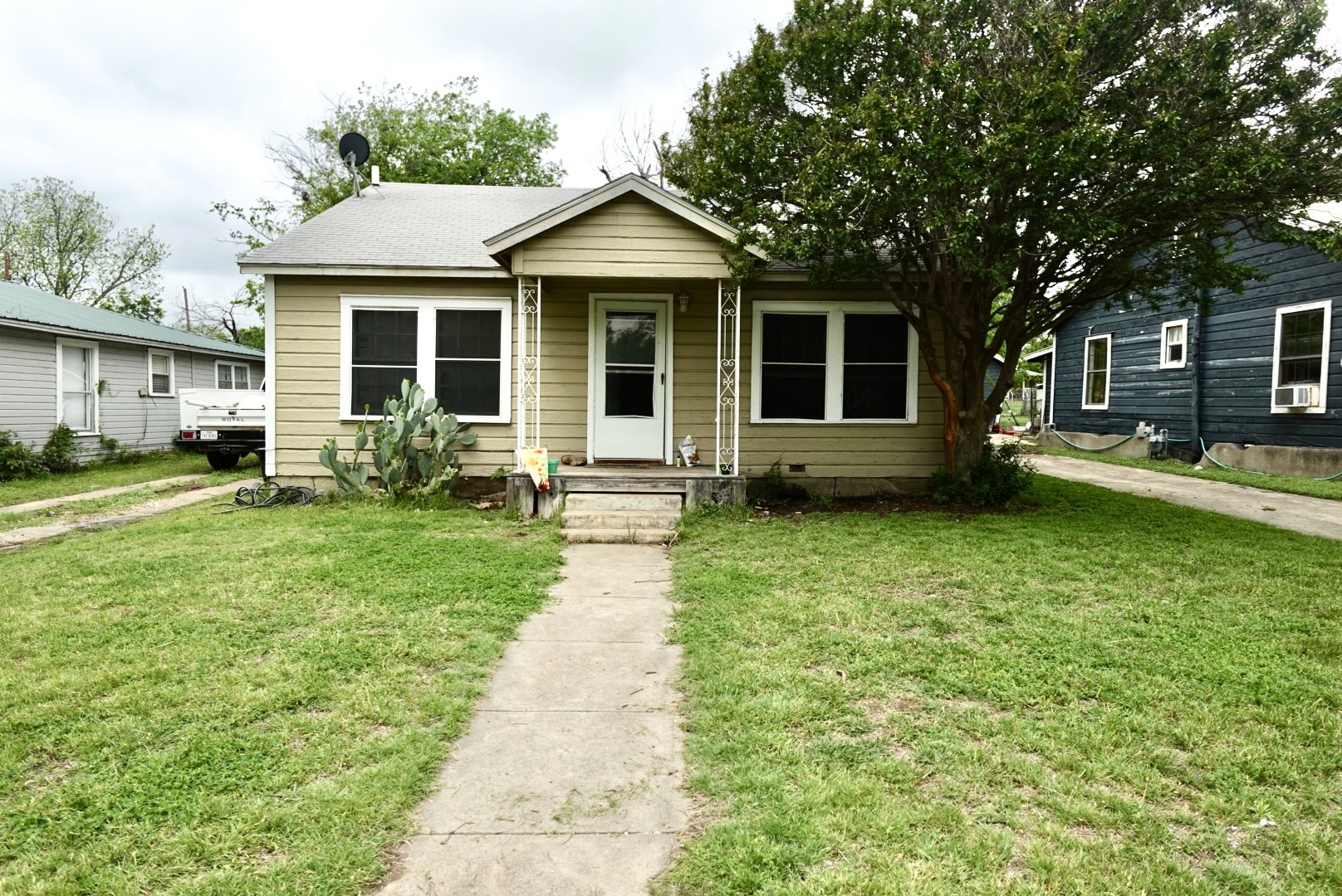 107 S Williams Drive Comanche TX 76442