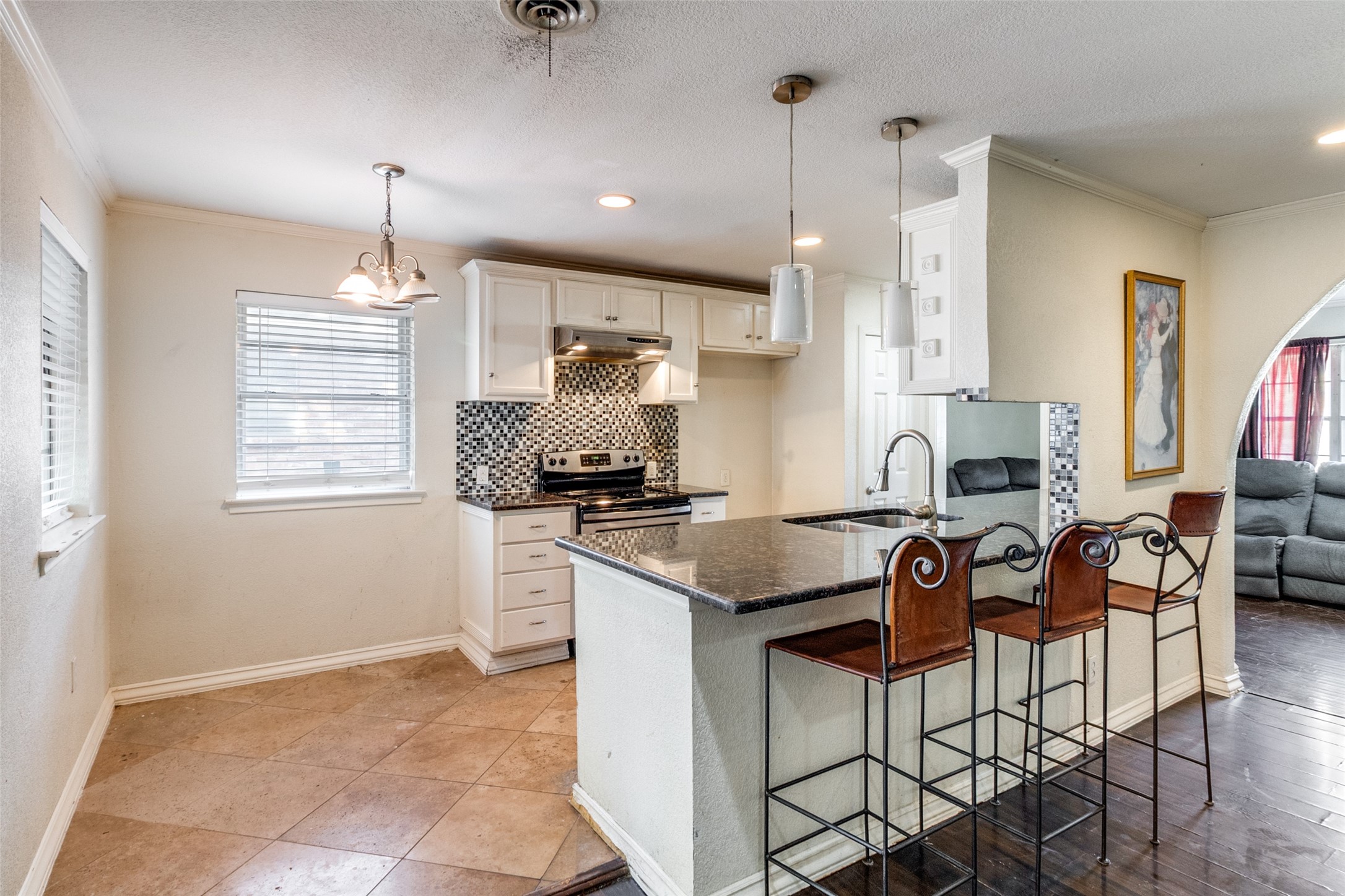 2212 Larry Drive Dallas TX 75228