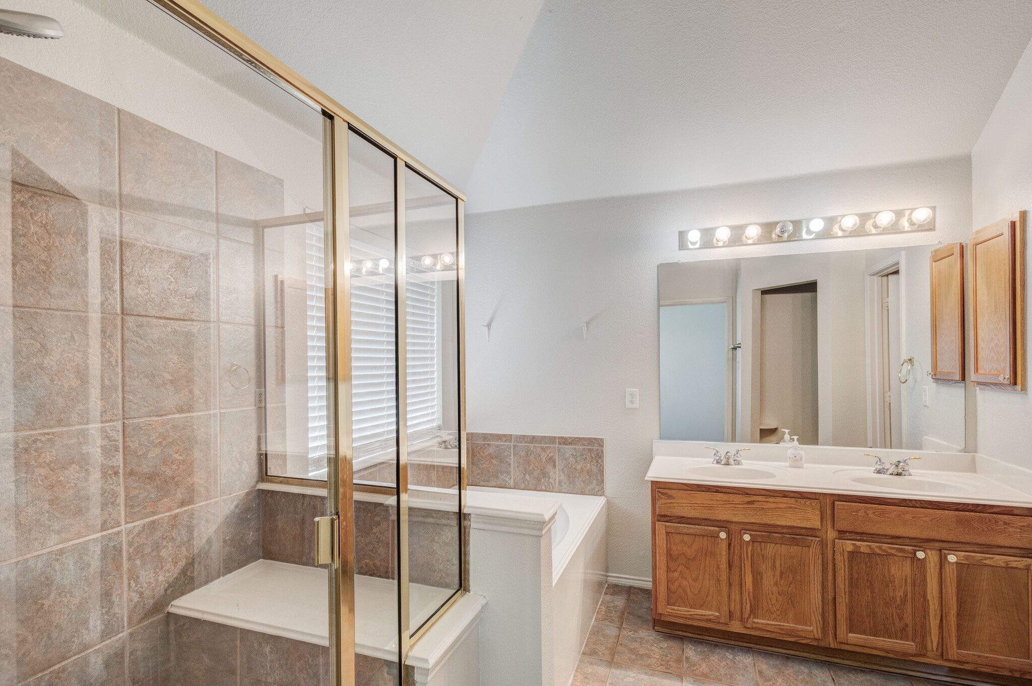 5504 Thornberry Drive Fort Worth TX 76137