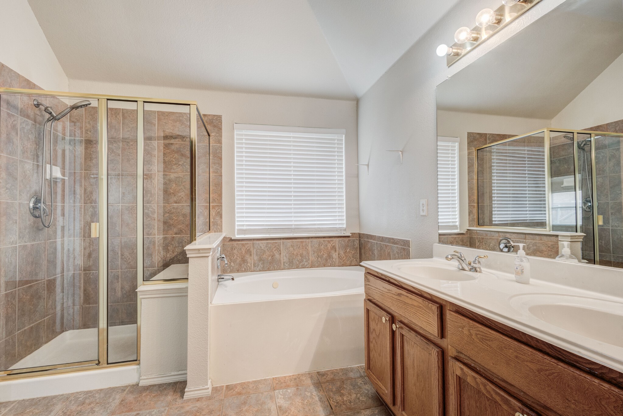 5504 Thornberry Drive Fort Worth TX 76137