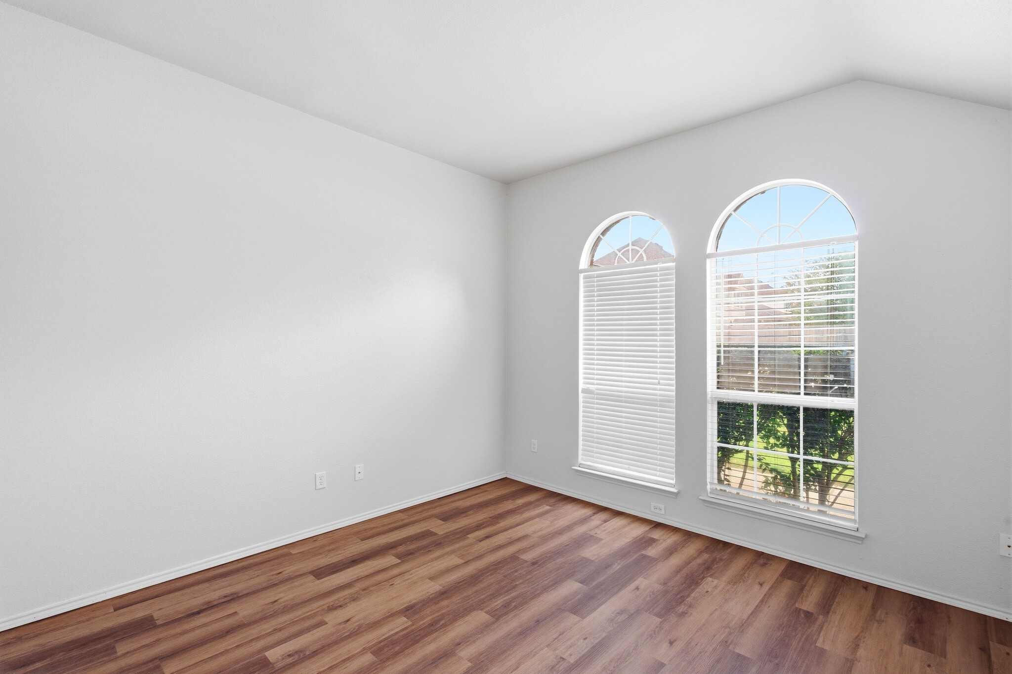 5504 Thornberry Drive Fort Worth TX 76137