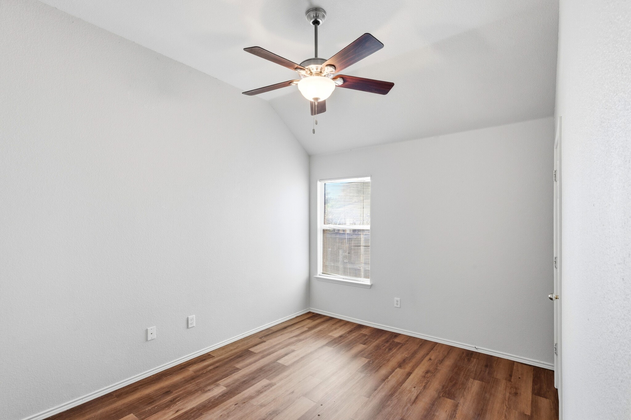 5504 Thornberry Drive Fort Worth TX 76137