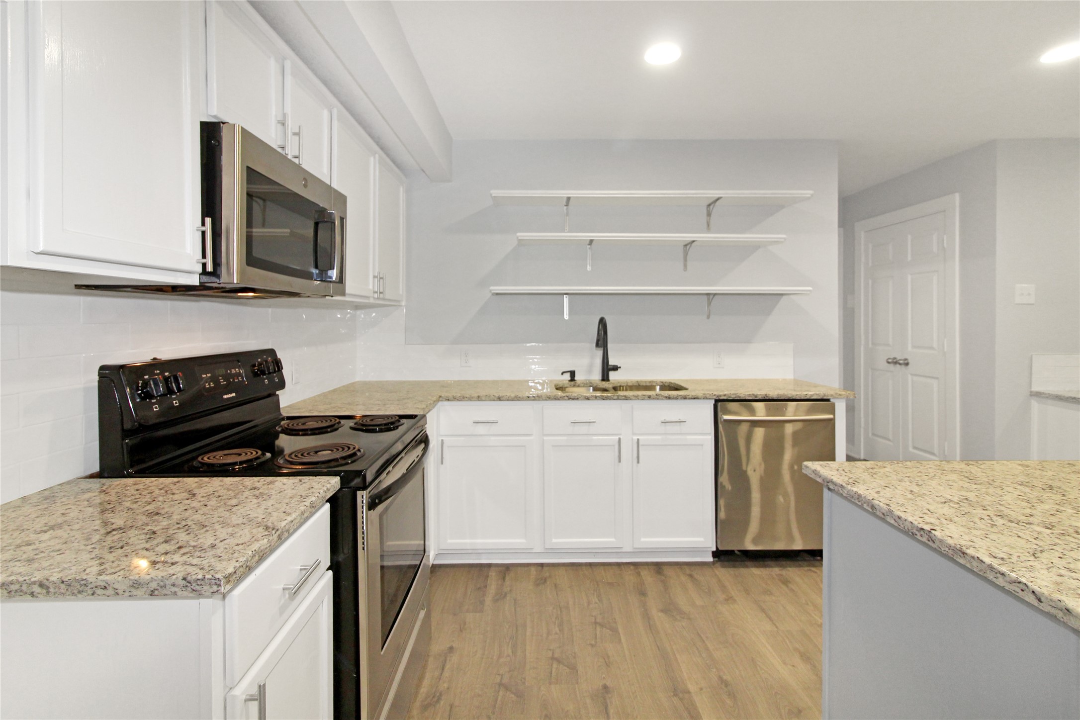 14590 Coffee Lane Scurry TX 75158