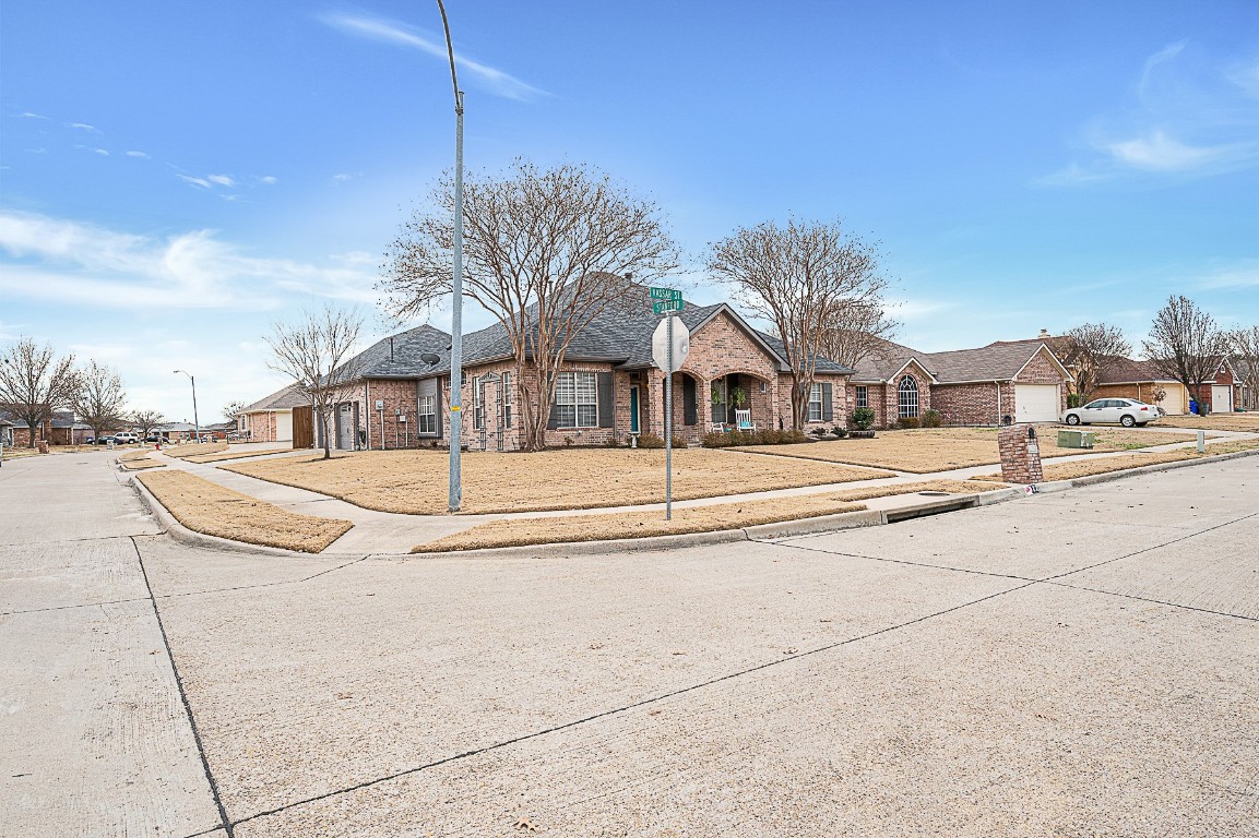 122 Vassar Street Forney TX 75126