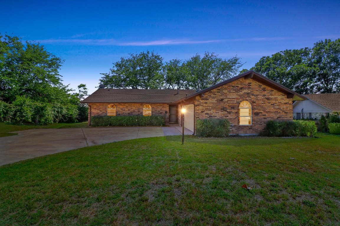 2916 Portales Drive Fort Worth TX 76116