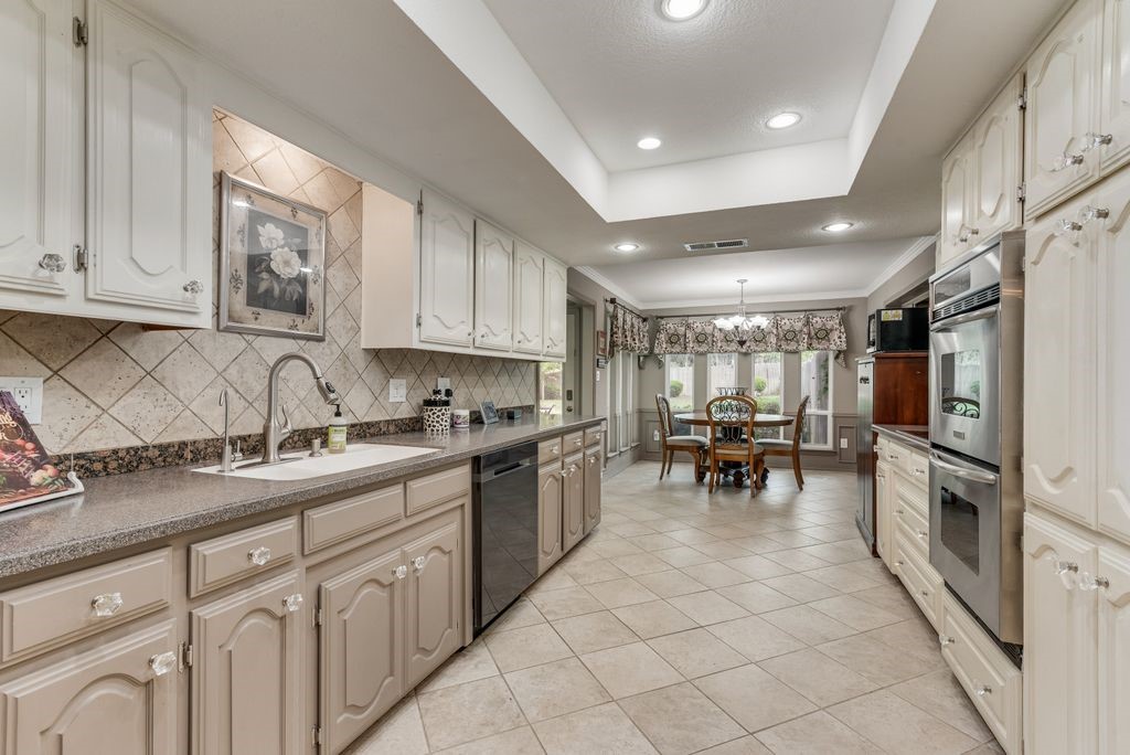 1606 Beaver Creek Drive Duncanville TX 75137