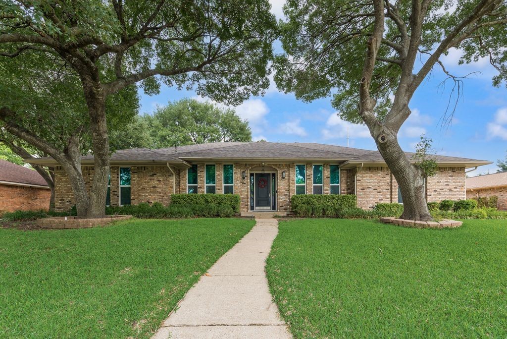 1606 Beaver Creek Drive Duncanville TX 75137