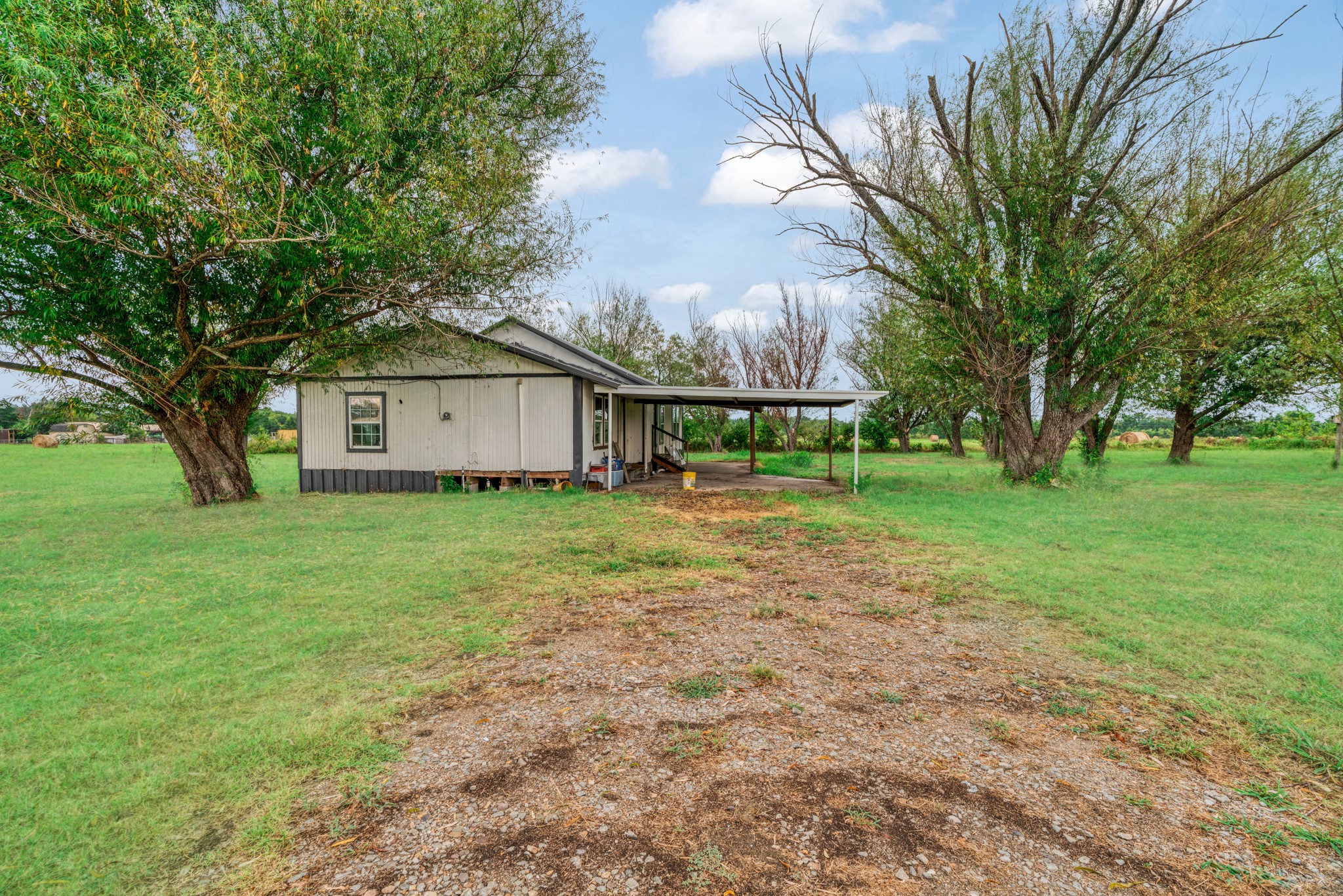 1905 Fm 1501 Deport TX 75435