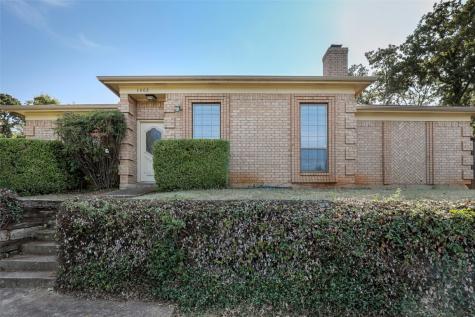 1005 Woodcreek Court Euless TX 76039