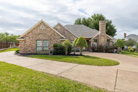 3907 Buena Vista Circle Granbury TX 76049