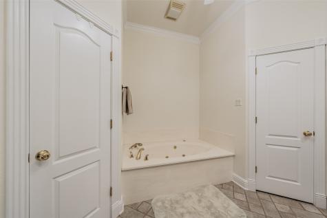 393 County Road 4874 Newark TX 76071