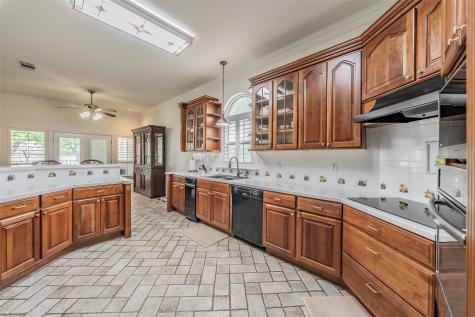 393 County Road 4874 Newark TX 76071