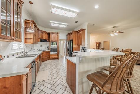 393 County Road 4874 Newark TX 76071
