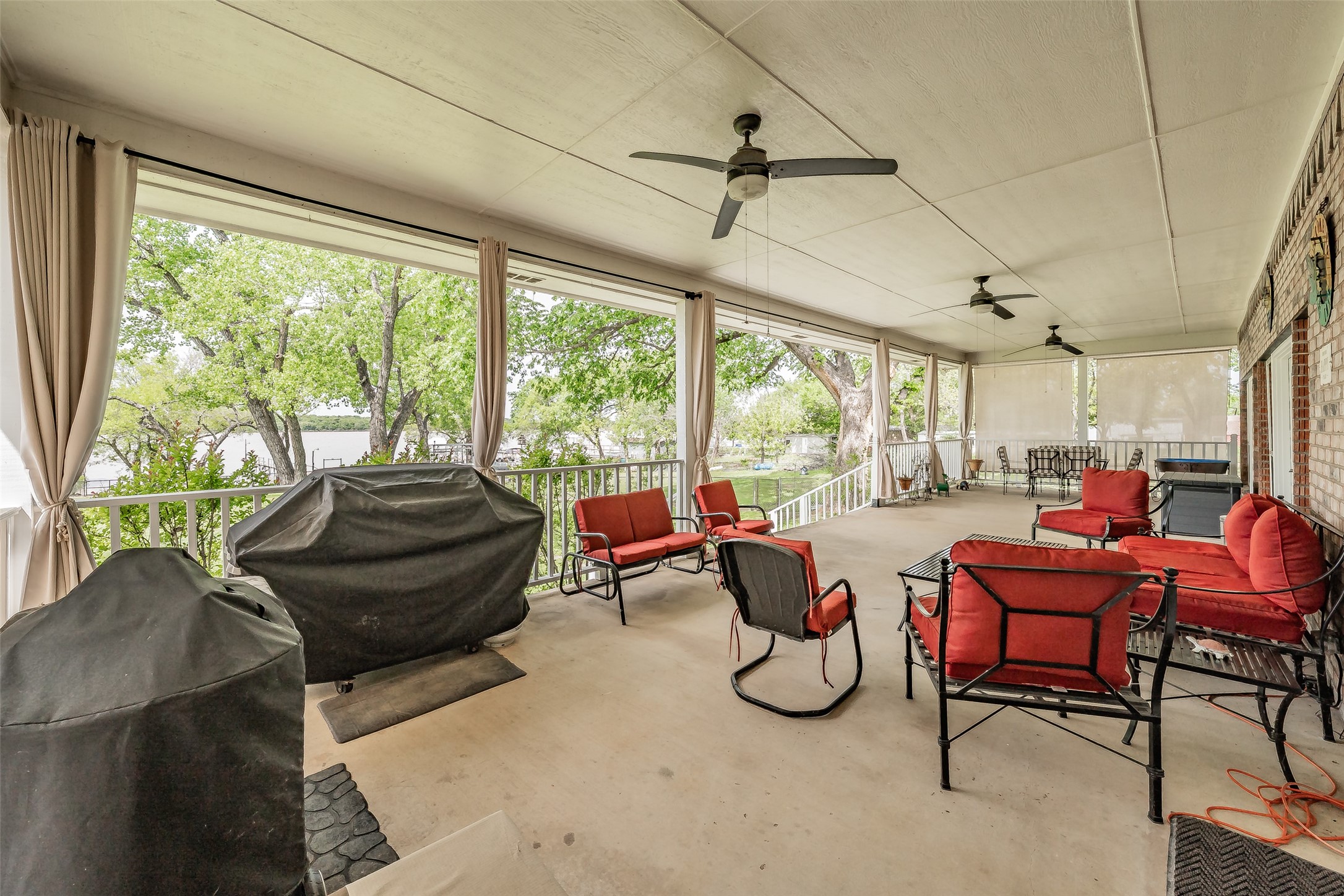 393 County Road 4874 Newark TX 76071