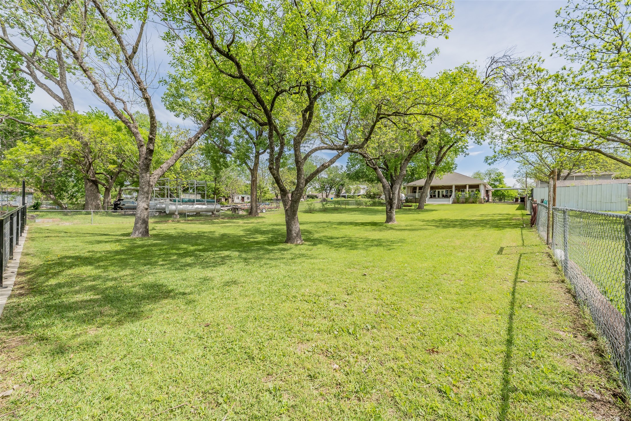 393 County Road 4874 Newark TX 76071