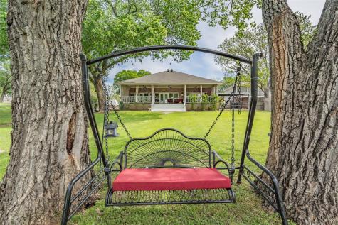 393 County Road 4874 Newark TX 76071