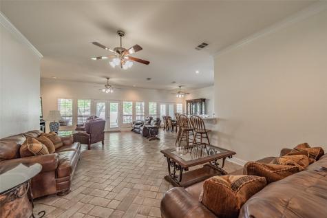 393 County Road 4874 Newark TX 76071
