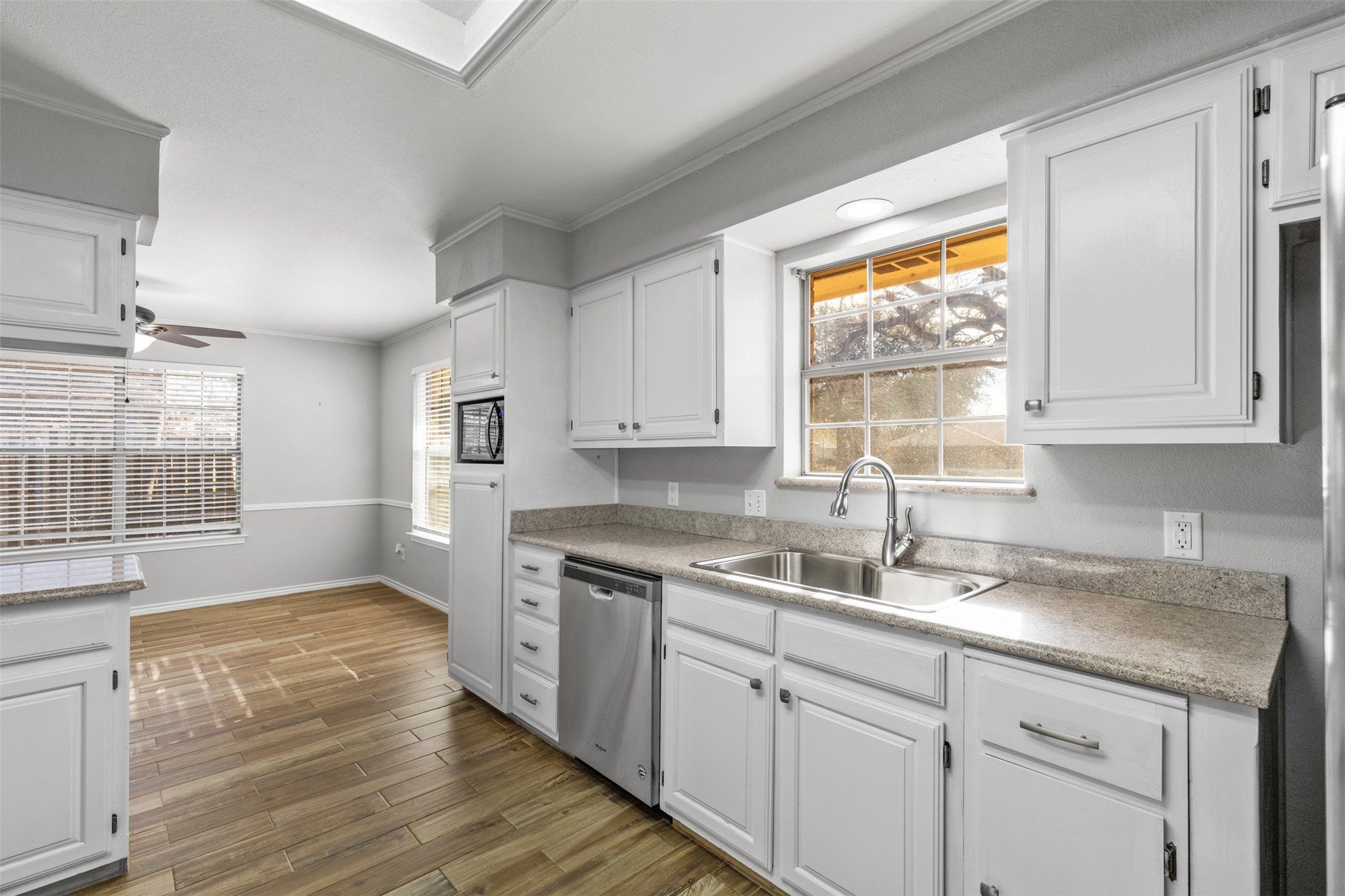 3906 Cimmaron Trail Granbury TX 76049