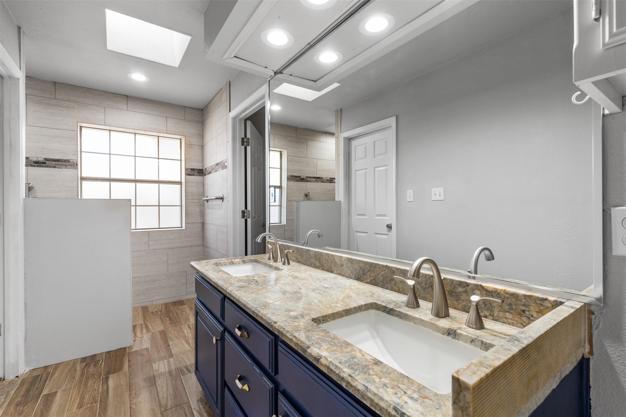3906 Cimmaron Trail Granbury TX 76049