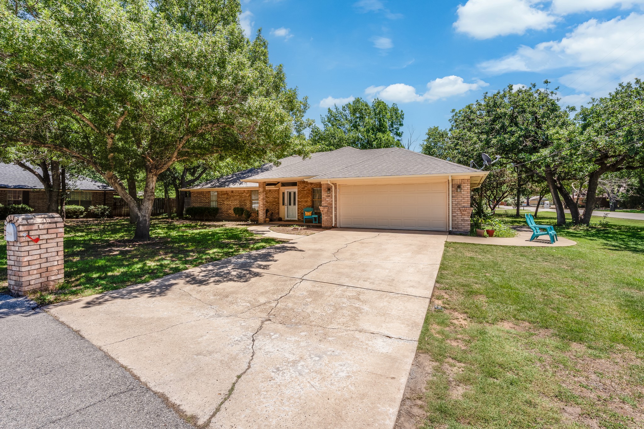 3906 Cimmaron Trail Granbury TX 76049