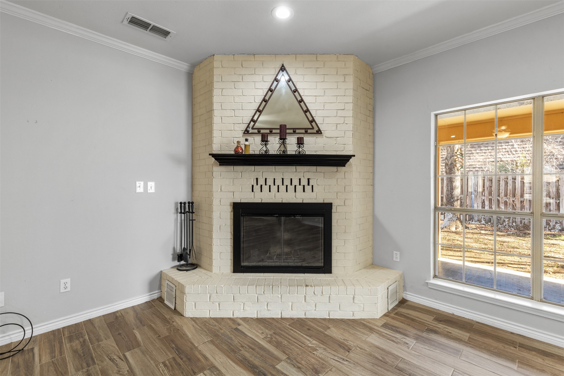 3906 Cimmaron Trail Granbury TX 76049