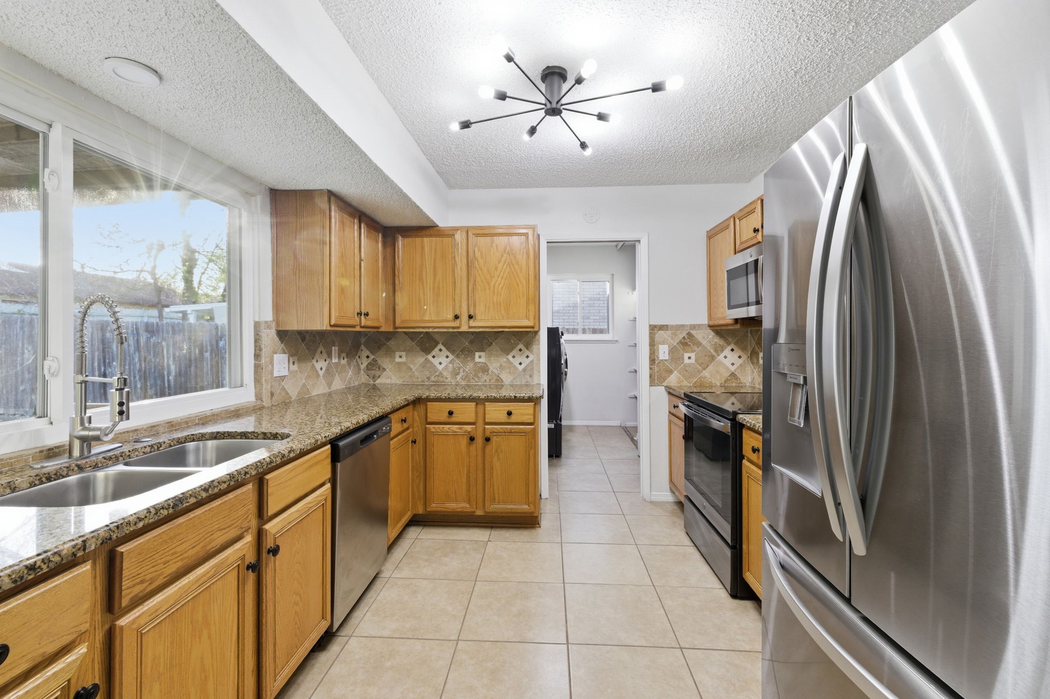5914 Freemans Farm Street San Antonio TX 78233
