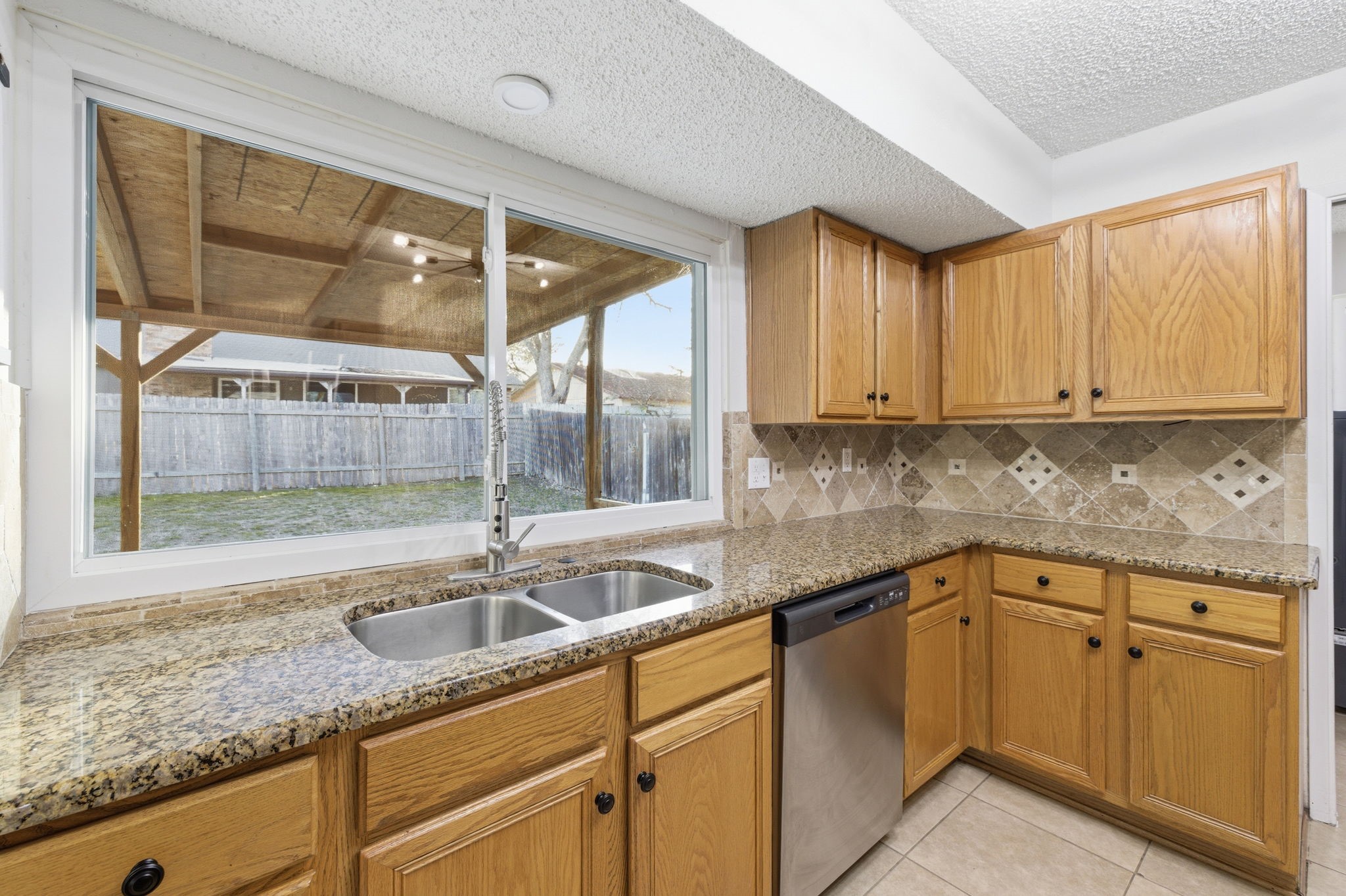 5914 Freemans Farm Street San Antonio TX 78233