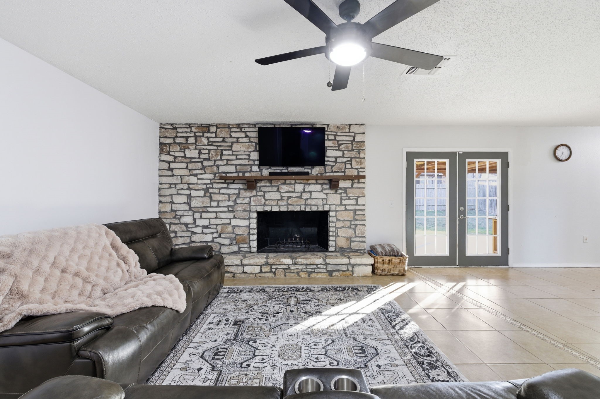 5914 Freemans Farm Street San Antonio TX 78233