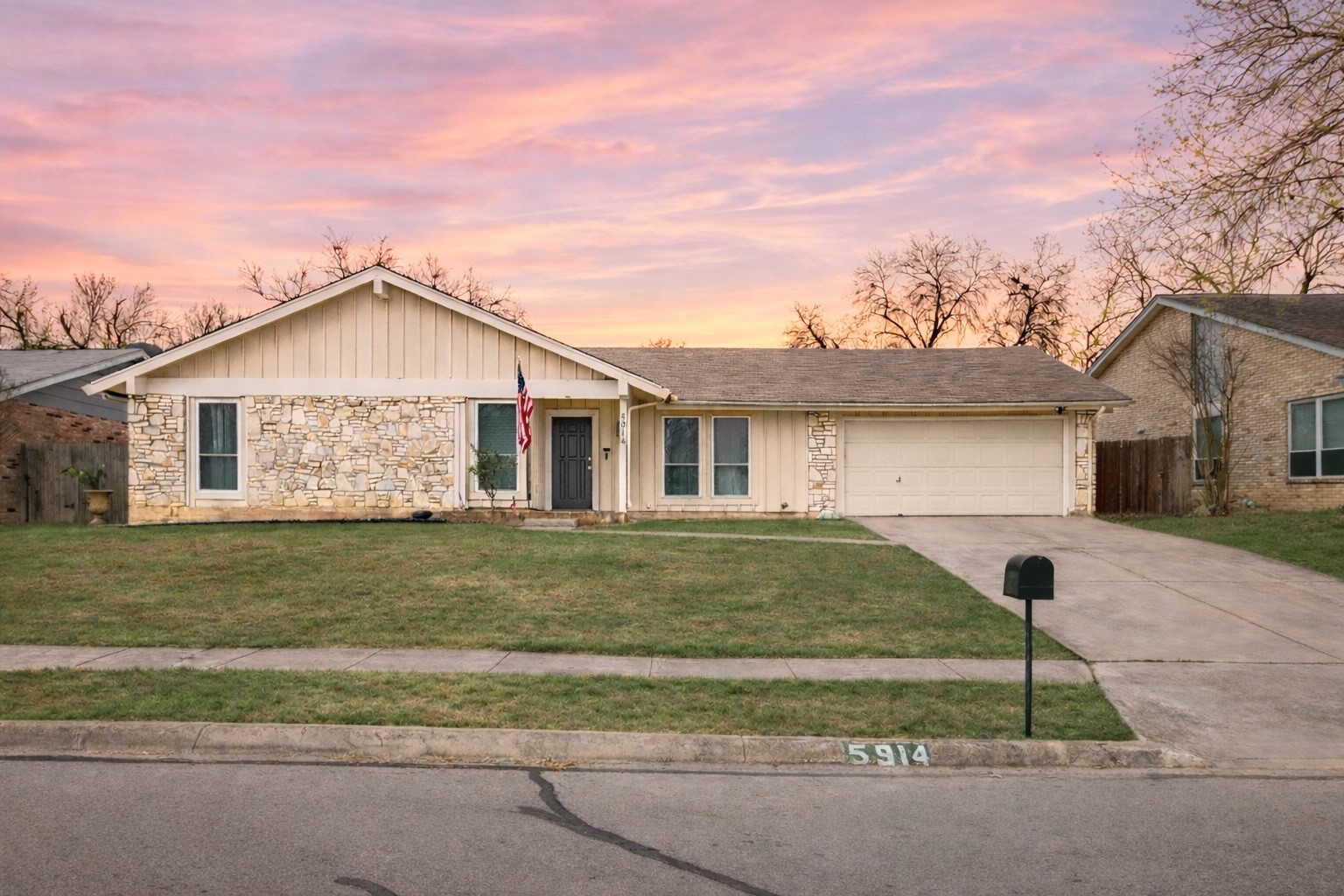 5914 Freemans Farm Street San Antonio TX 78233