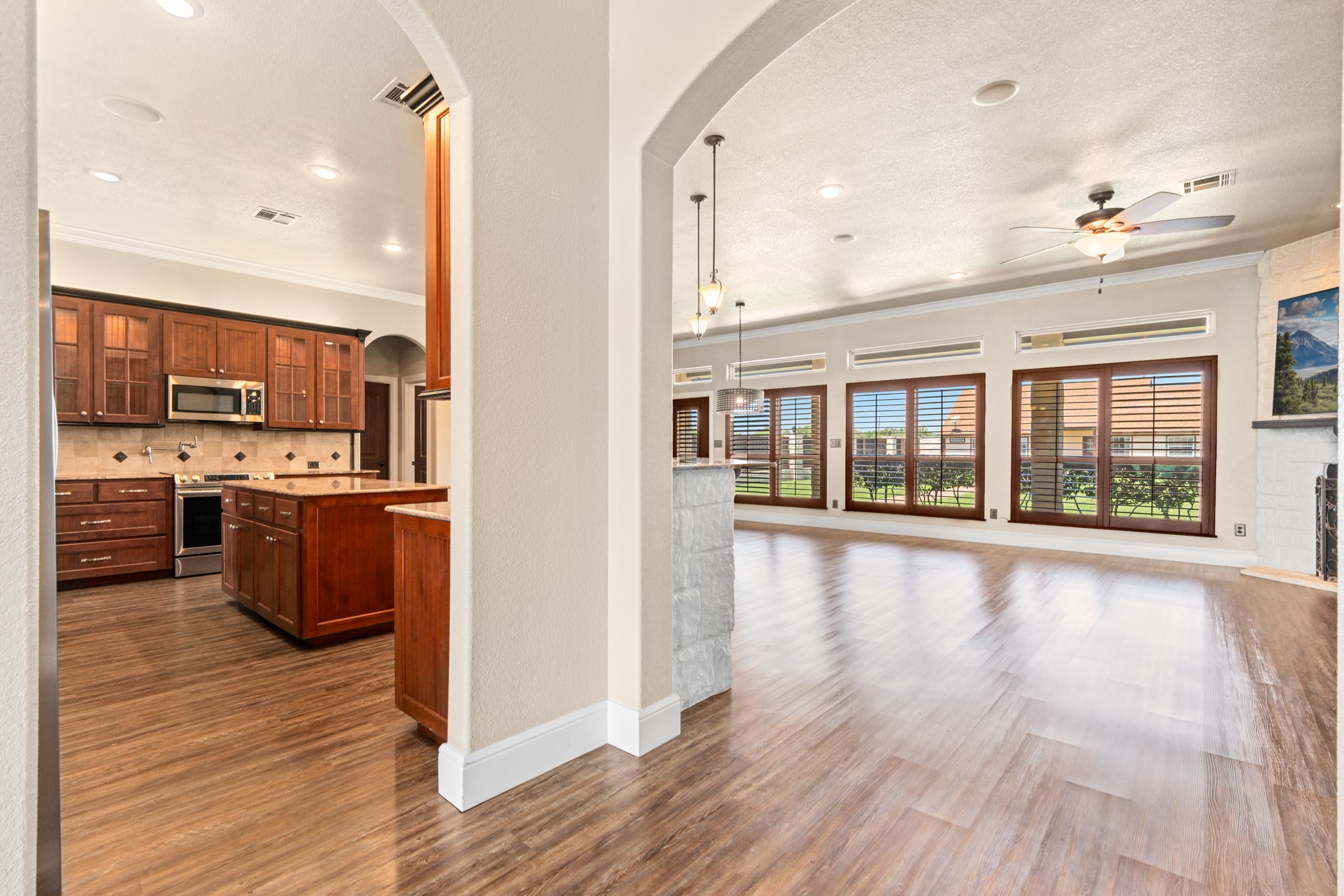 400 E Spurgeon Street Itasca TX 76055