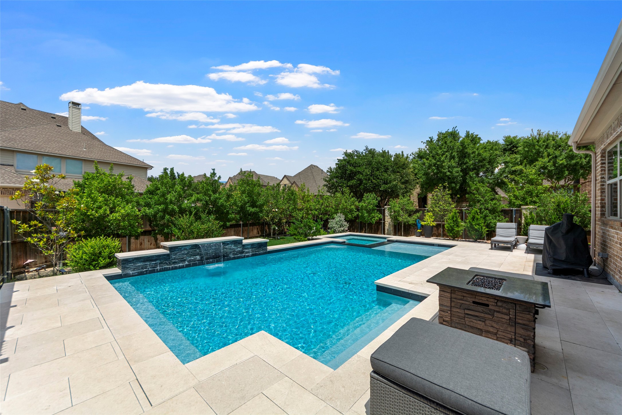 856 Fountain View Court Allen TX 75013