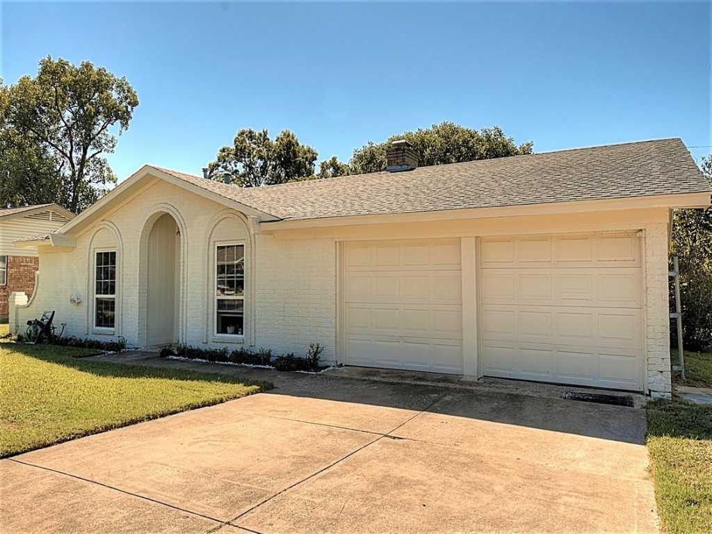 1804 Lexington Place Bedford TX 76022