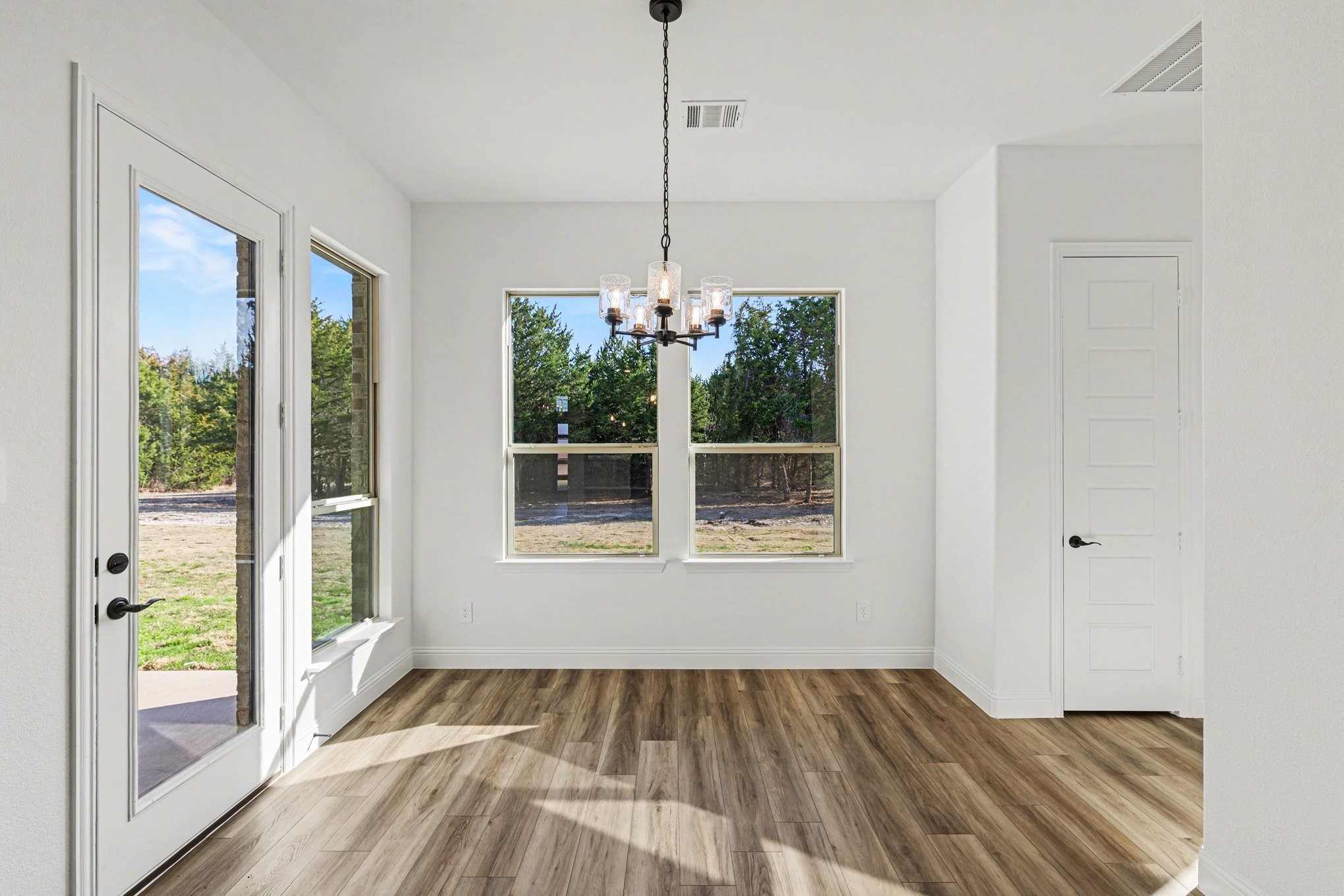 7040 Southrock Drive Midlothian TX 76065