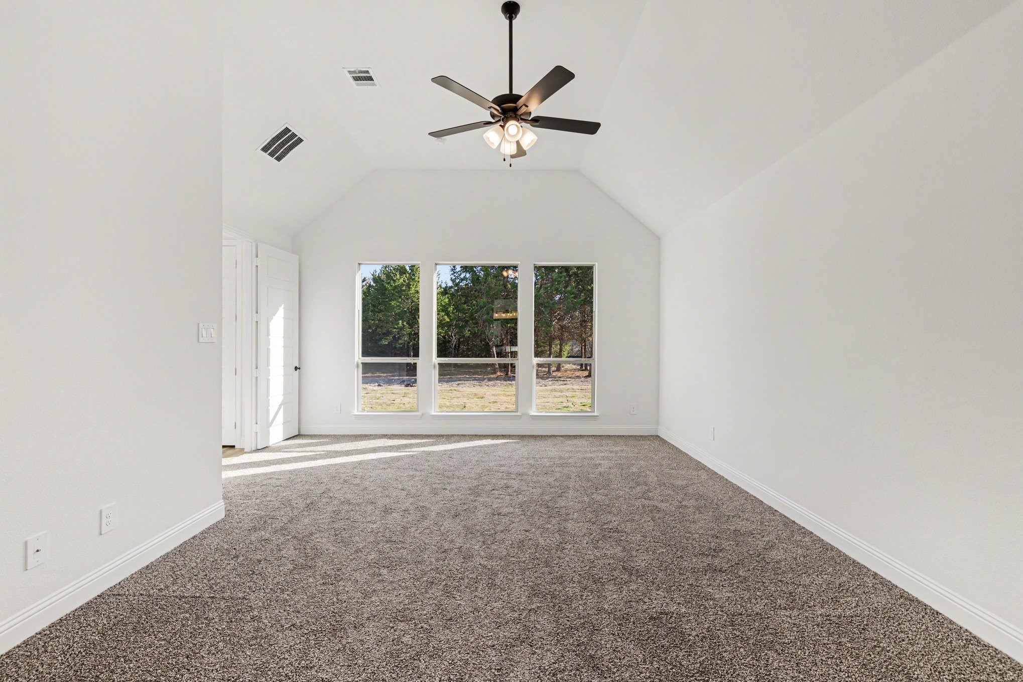 7040 Southrock Drive Midlothian TX 76065