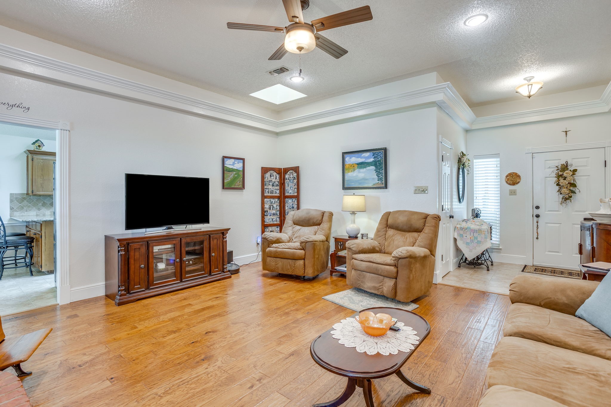 2533 Brandon Lane Burleson TX 76028