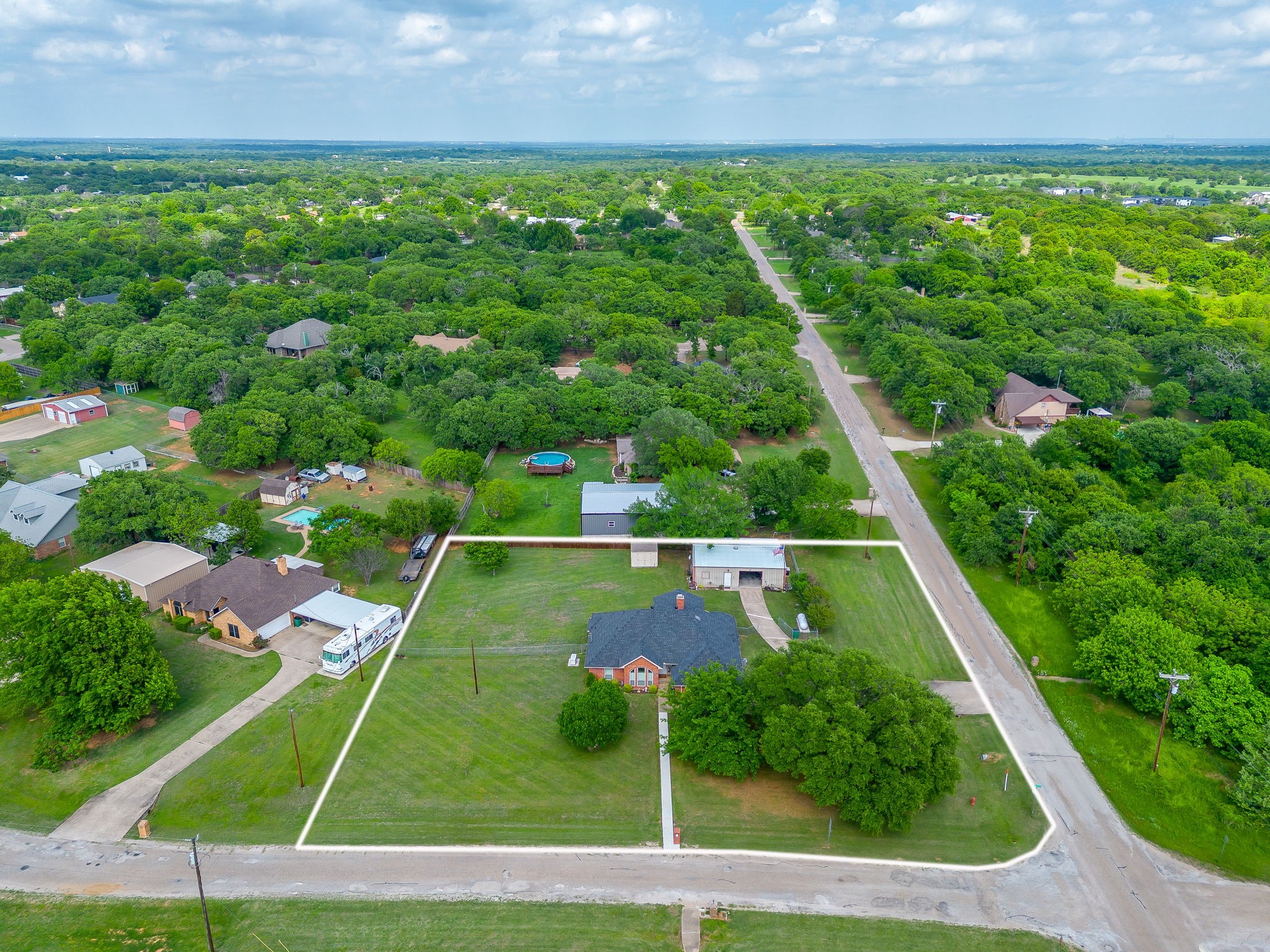 2533 Brandon Lane Burleson TX 76028