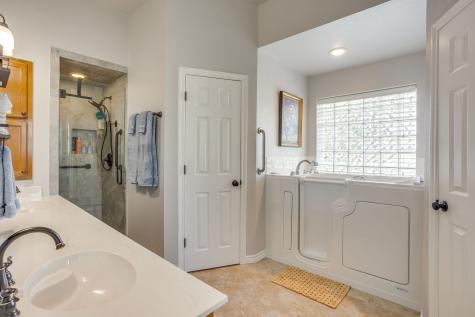 2533 Brandon Lane Burleson TX 76028