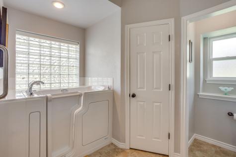 2533 Brandon Lane Burleson TX 76028