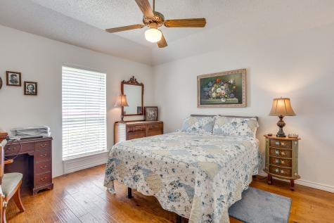 2533 Brandon Lane Burleson TX 76028