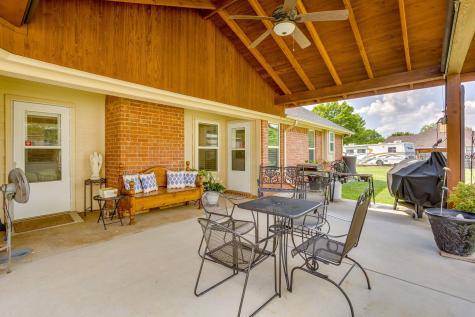 2533 Brandon Lane Burleson TX 76028