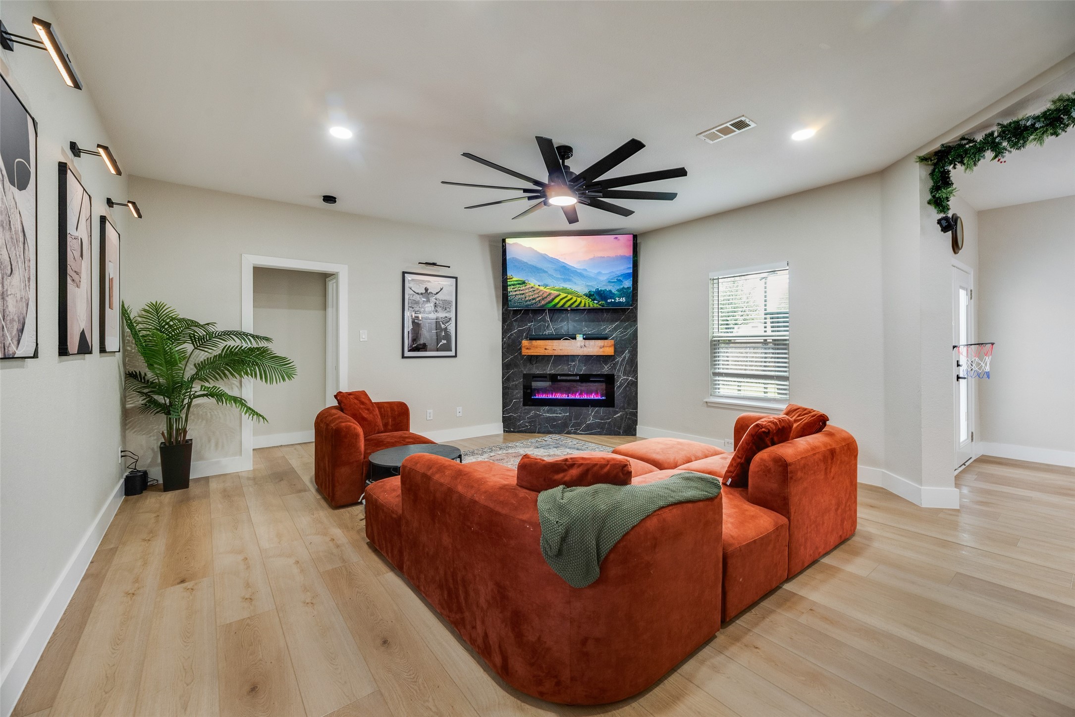 472 Round Rock Road Cedar Hill TX 75104