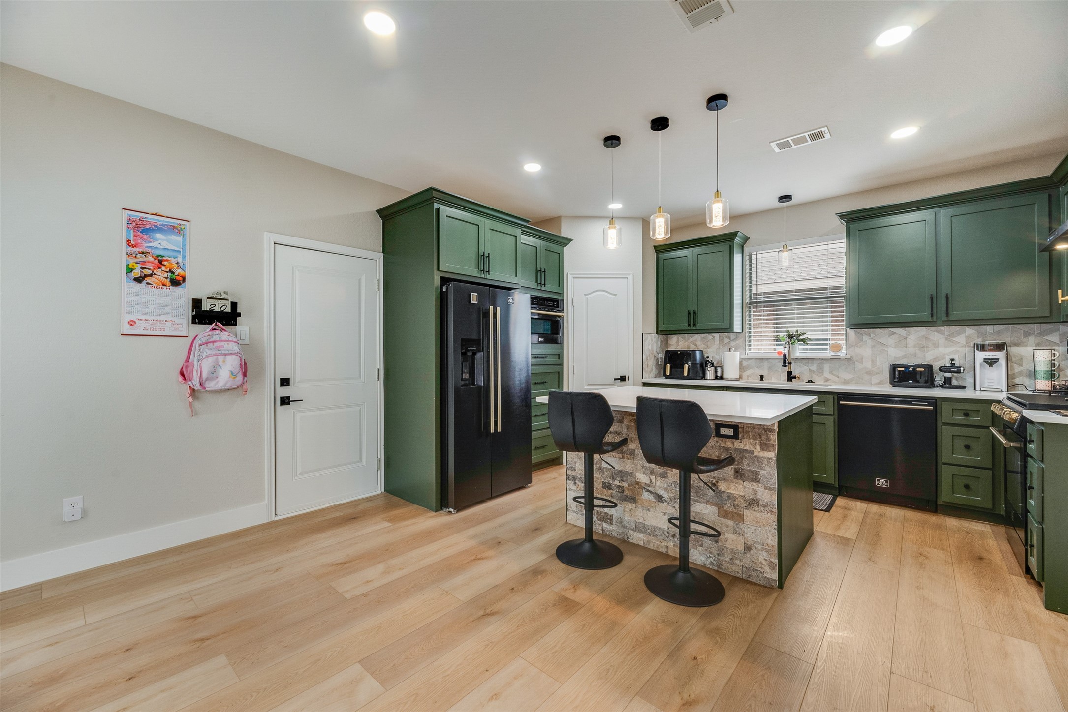 472 Round Rock Road Cedar Hill TX 75104